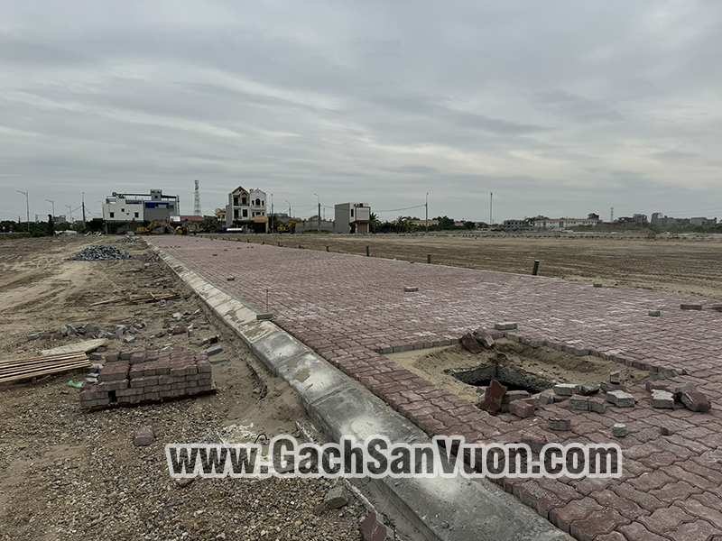 Gạch block tự chèn Ziczac màu đỏ